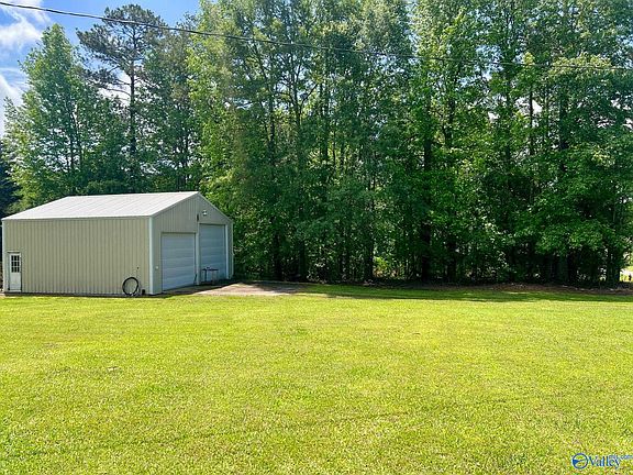 3rd image of 6309 Sloan Dr