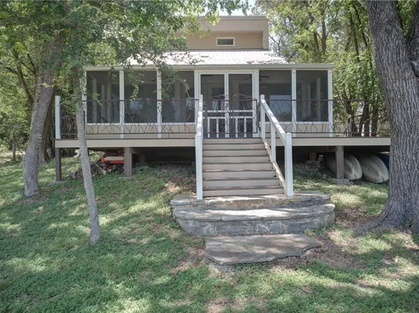 104 W Blanco Bend Dr, Wimberley, TX 78676