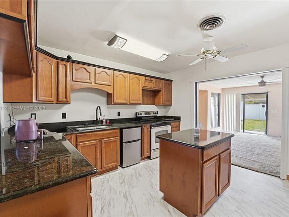 4th image of 3352 Taconic Dr