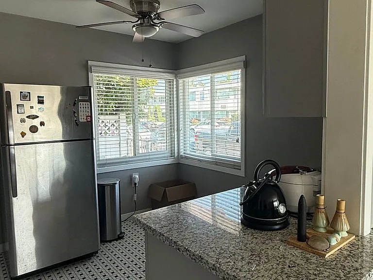 6230-6236 Stanley Ave #6238 — Photo 3
