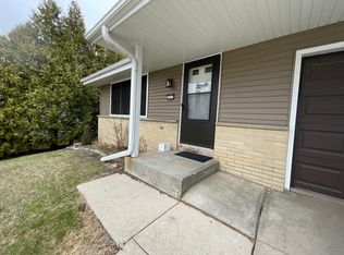 1419 Eder Ln, West Bend, WI 53095