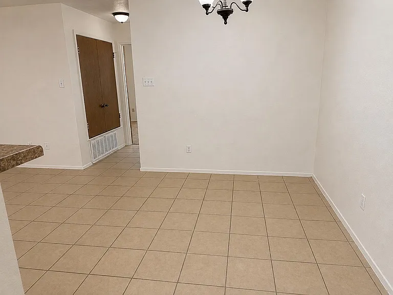 8205 W Gate Blvd #B — Photo 9