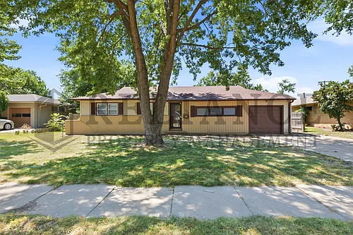 2103 W Columbine Ln Photo 1