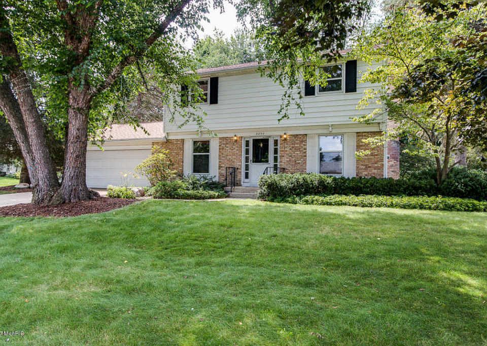 1st image of 2650 Algonquin Ct NE