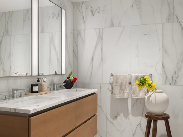 450 Washington Street image 16 of 29