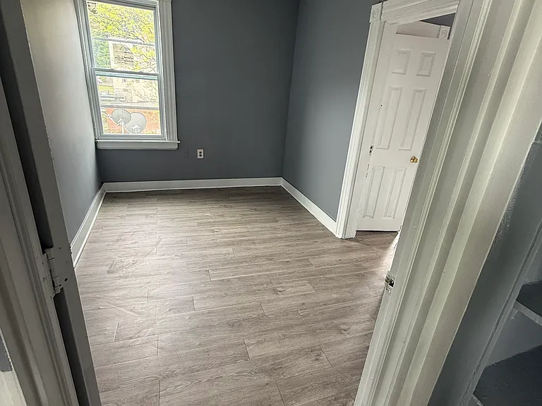 113 Green St #3 — Photo 3