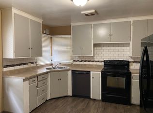 542 N 72nd St, Omaha, NE 68114
