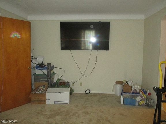 5th image of 11805 Crofton Rd