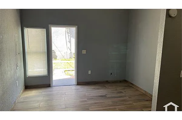 Building Photo - 1920 17th St S #2