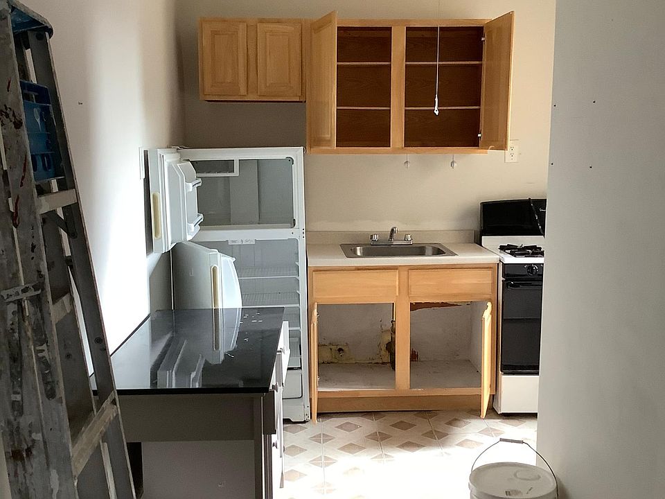 1st image of 946 59th St APT 4A