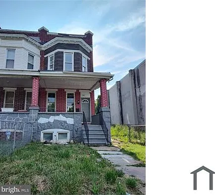 4 bed, $2,500 — Photo 1