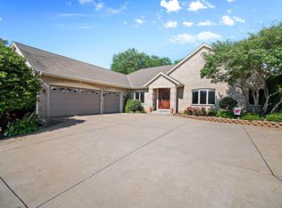 4320 Buckey St, East Troy, WI 53120