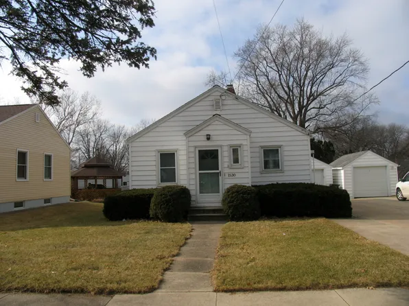 1530 W 11th St, Waterloo, IA 50702