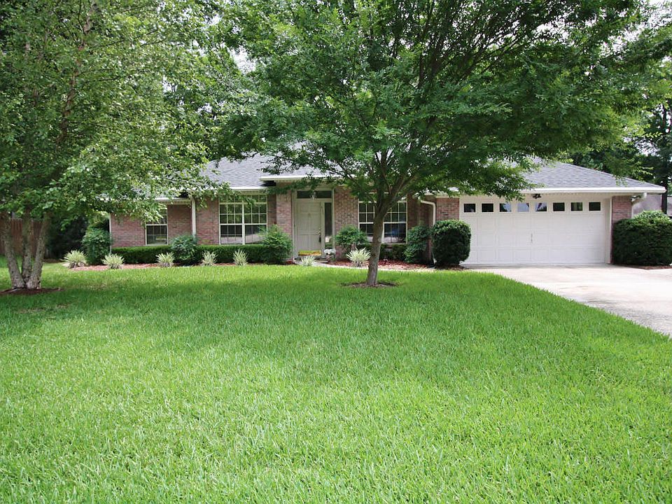 1st image of 815 Swinford Ct