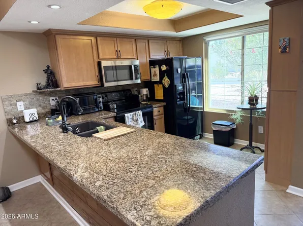 444 S DESERT FLOWER Drive, Mesa, AZ 85208