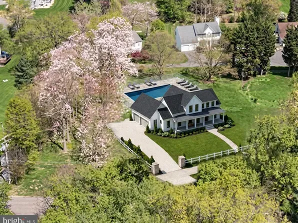 9100 Whitehall Rd, Ellicott City, MD 21042