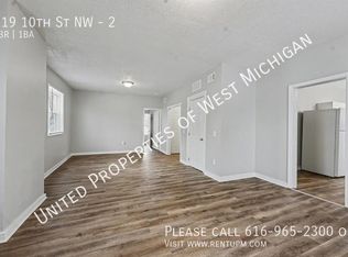 819 10th St NW #2, Grand Rapids, MI