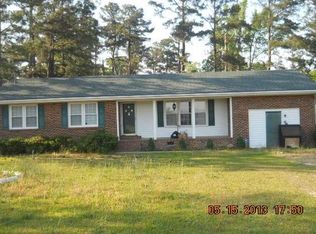 697 Allens Crossroads Rd, Four Oaks, NC 27524