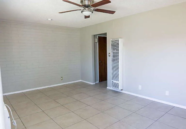 3407 N Paiute Way #2 — Photo 4