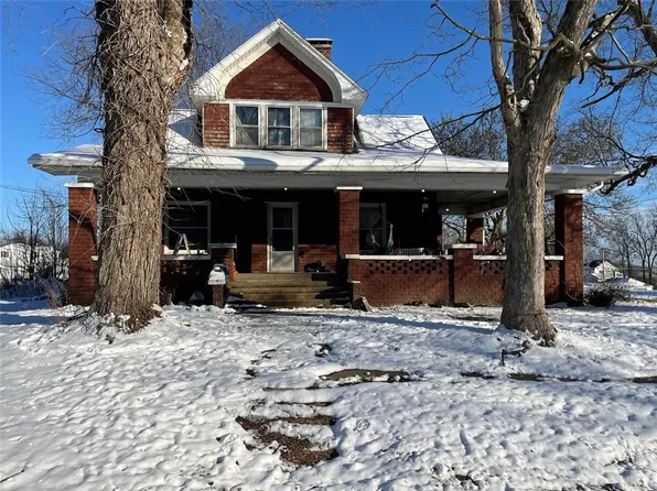 330 S Madison St, Westfield, IL 62474