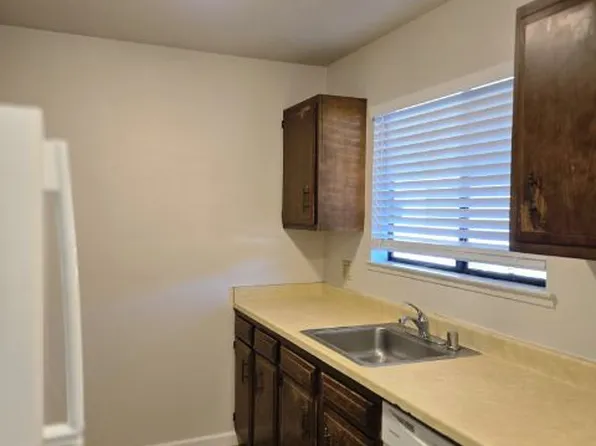 1040 Olympia Ave, Seaside, CA