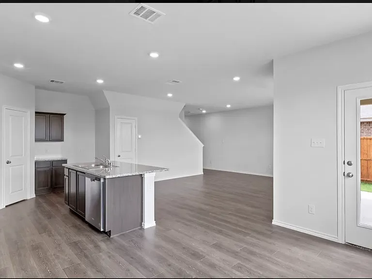 3020 Frazier St — Photo 10