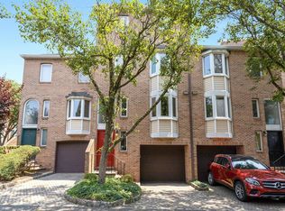 116 Forest St #116, Stamford, CT 06901
