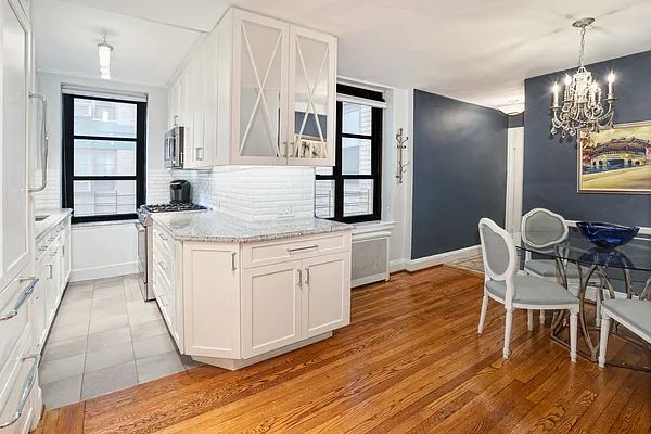 Sold by Compass | media 2