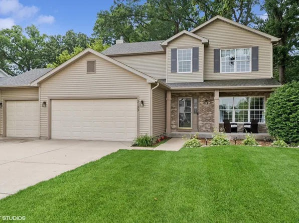 2123 Hazelwood Dr, McHenry, IL 60051