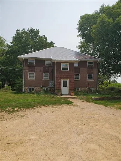 651 E Currier Rd #B