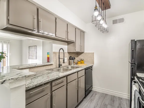 Villa Luna Apartments