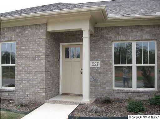 1st image of 527 W Mossyleaf Dr SW
