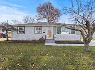 91 Marilyn Dr, West Seneca, NY 14224