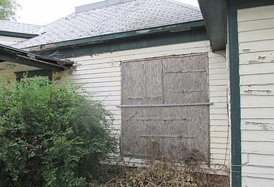 5th image of 302 N Main St