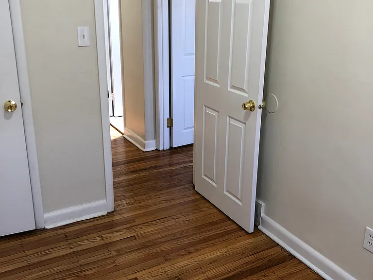 6725 Regent St — Photo 24