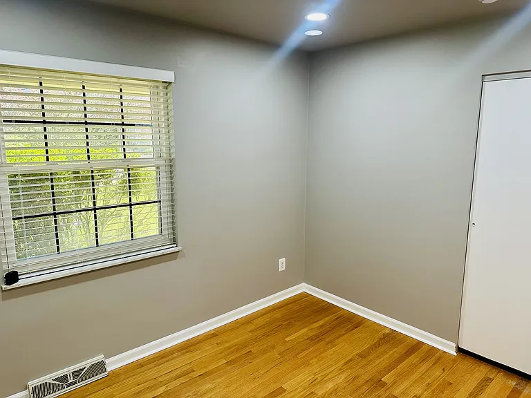 Guest Bedroom 1