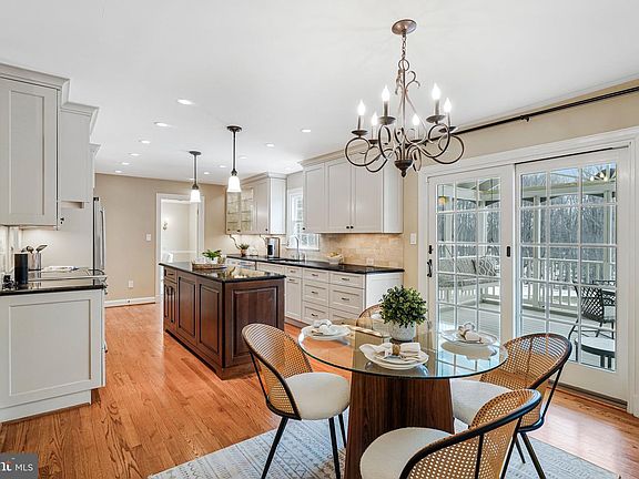 5th image of 10500 Mount Sunapee Rd