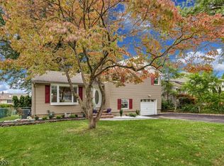 37 Post Rd, Clark, NJ 07066