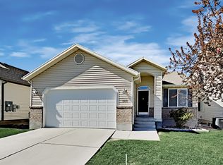 163 Crystal Bay Dr, Tooele, UT 84074