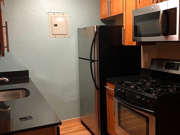 5th image of 2532 1st Ave S