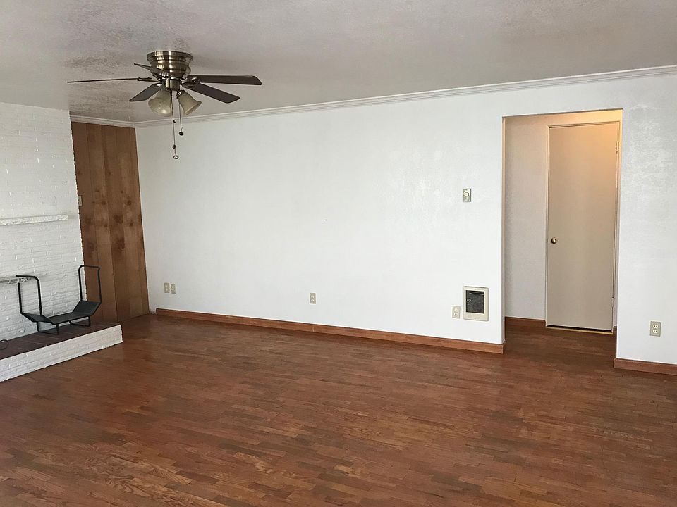 2nd image of 6809 Pacific Ave