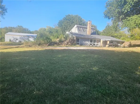 24625 Old Kc Rd, Paola, KS 66071