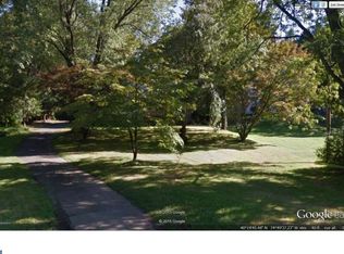 762 River Rd, Ewing, NJ 08628