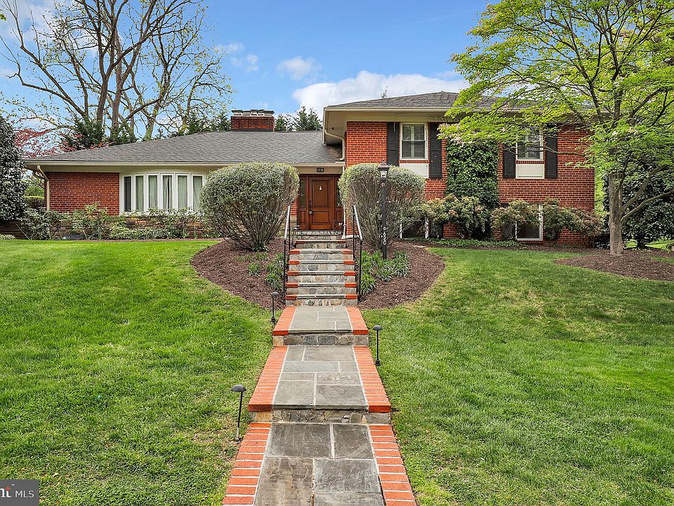 1st image of 9620 Hillridge Dr