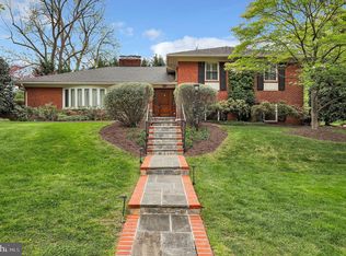 9620 Hillridge Dr, Kensington, MD 20895