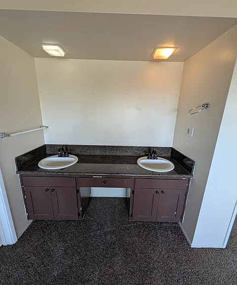 5209 Hewlett Dr — Photo 25