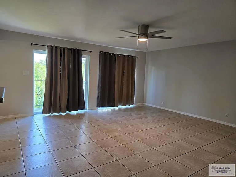 2515 El Dorado Ave — Photo 6