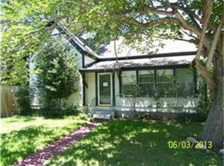 1500 Jones St, Taylor, TX 76574