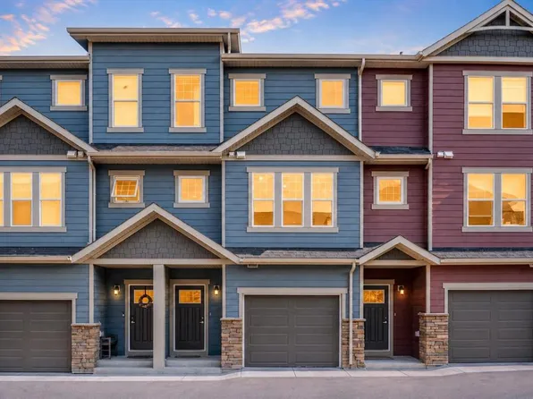 246 S Cranbrook Sq SE, Calgary, AB T3M 3E3