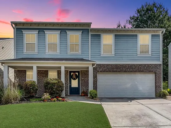 5437 Blossom Brook Dr, Sugar Hill, GA 30518